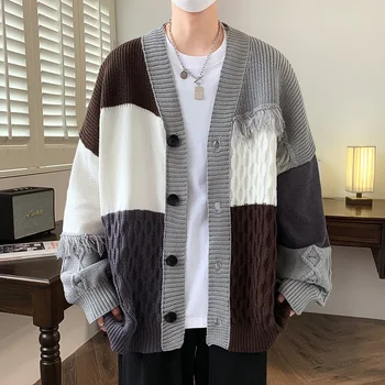 Мъжката есенно-зимния ежедневие и удобен жилетка-пуловер в тон